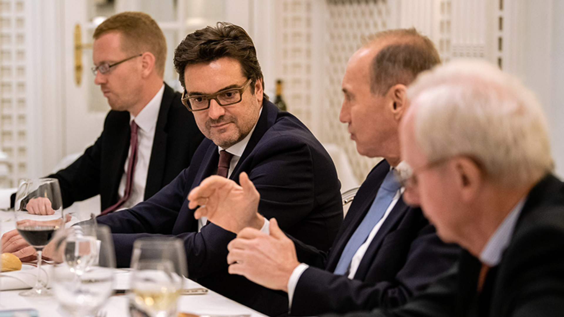 Round_Table_Balz_2_1920x1080.jpg