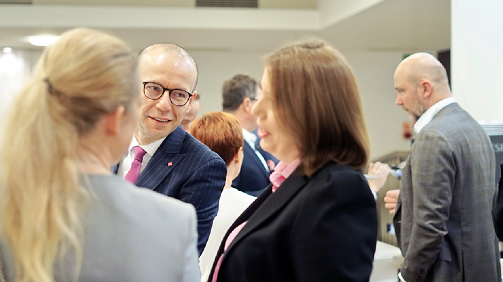 Website_FullHD_1920x1080_Business Breakfast_3