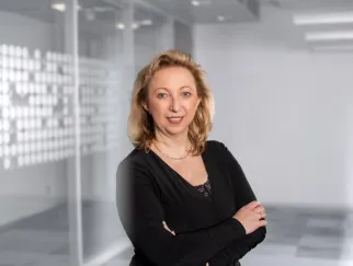 a woman in a black shirt