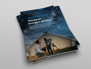 ein Buch mit einem Bild eines Mannes und einem Teleskop ein Buch mit einem Bild eines Mannes und einem Teleskop