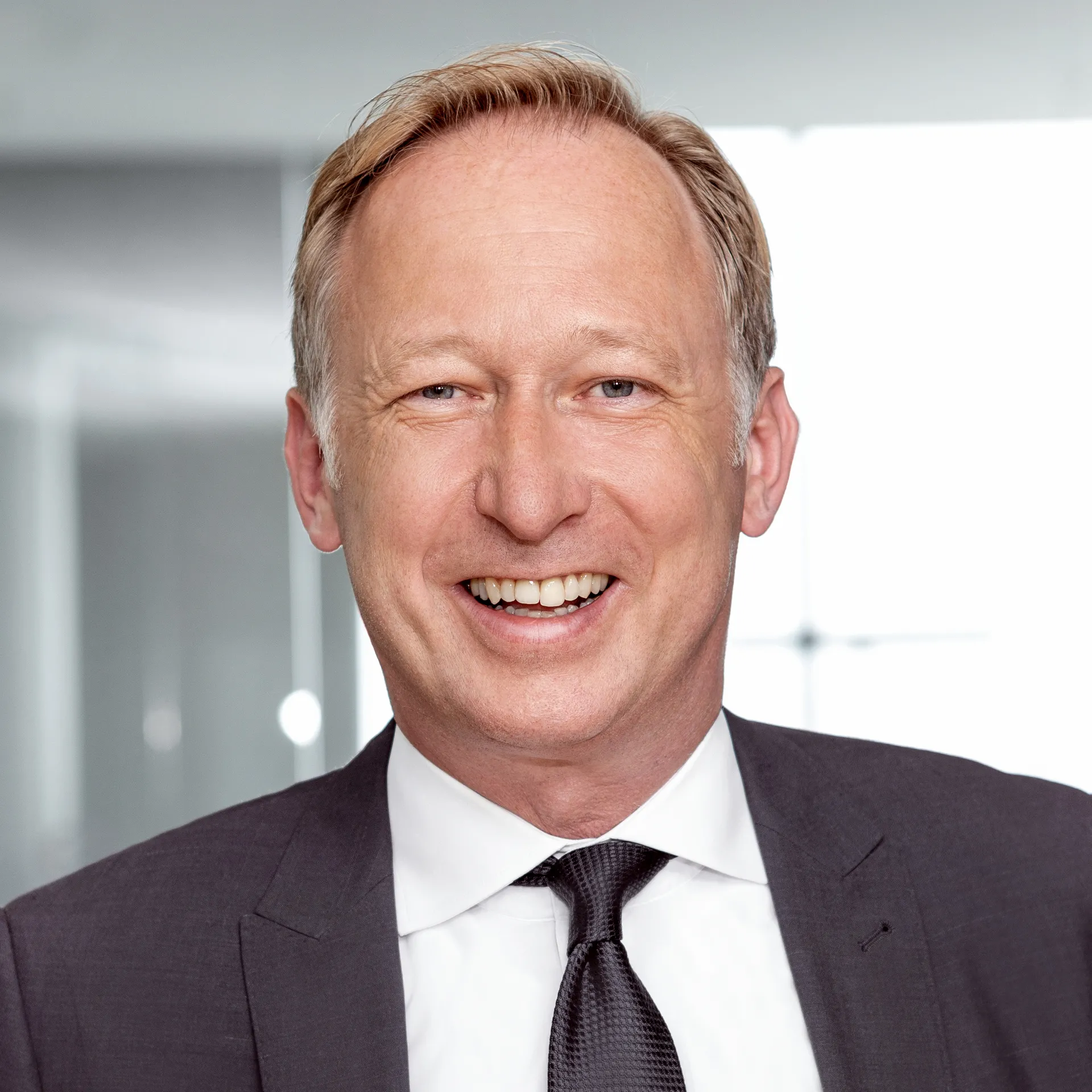 Profilfoto_Kuttler_Hans-Jörg.jpg
