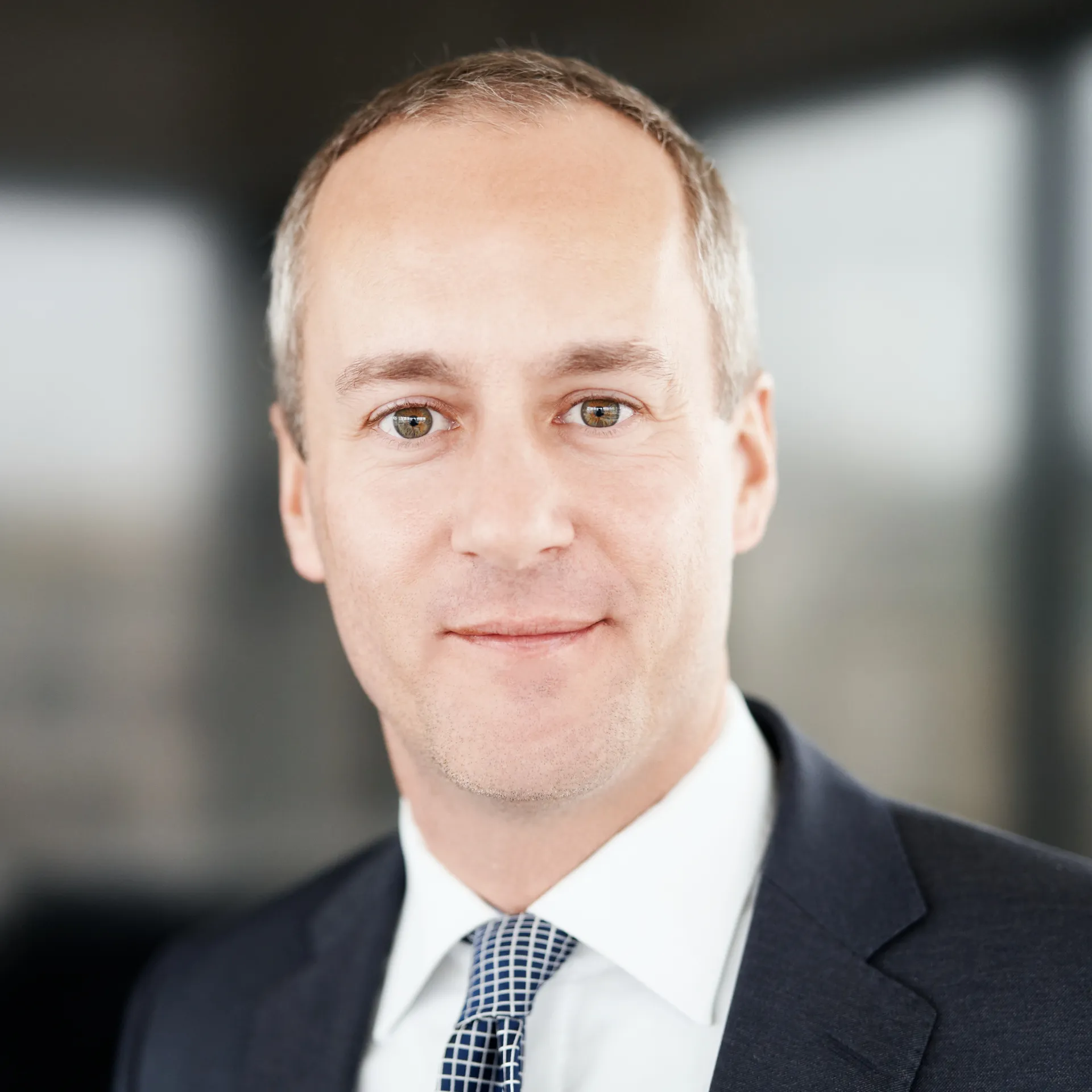 Profilfoto_Faber_Philipp.jpg Profilfoto_Faber_Philipp.jpg
