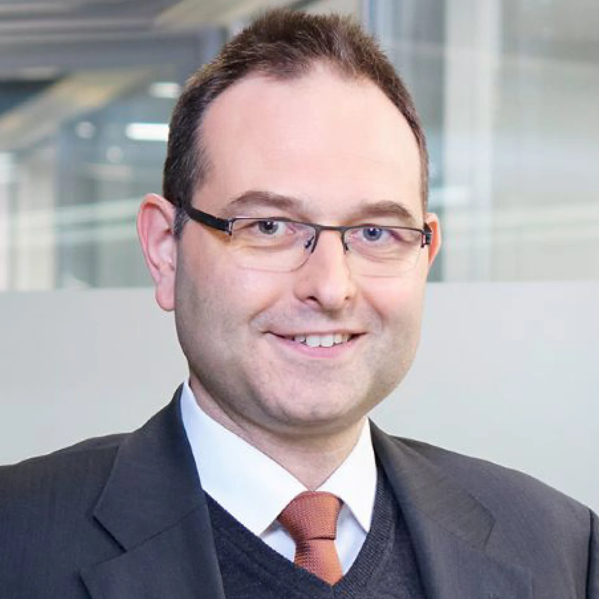 Profilbild_hierl_emanuel