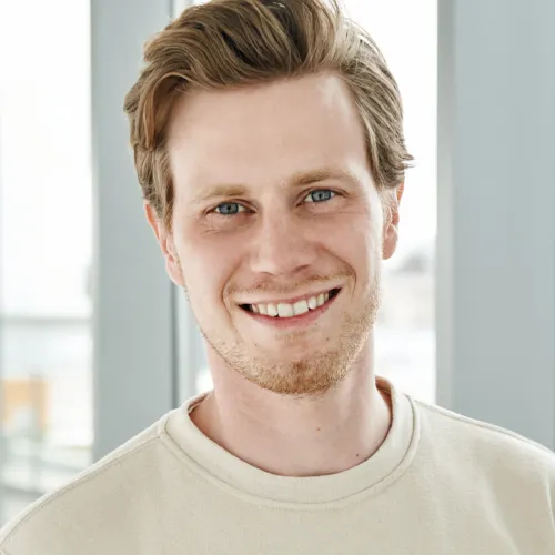 Profilfoto_Grimm_Fabian.jpg Profilfoto_Grimm_Fabian.jpg