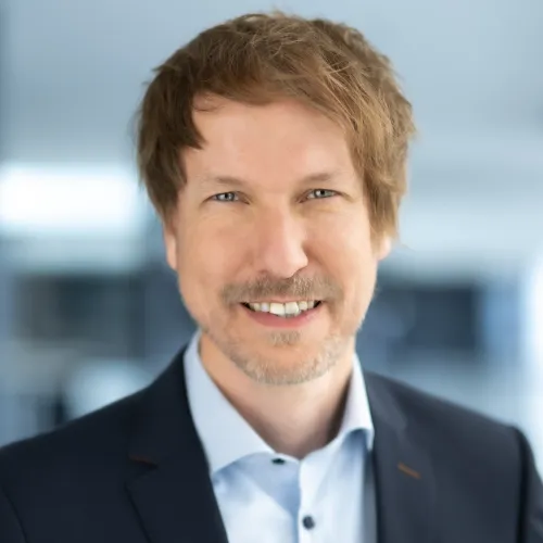 Profilfoto_Räkers_Marc.jpg