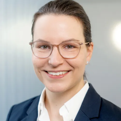  Caroline Klausch, Managerin, zeb